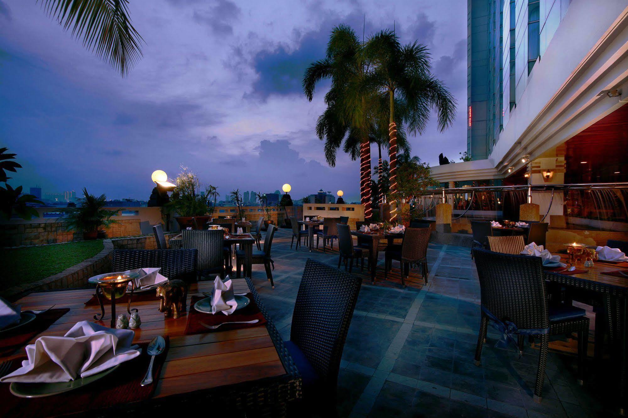The Media Hotel & Towers Jacarta Exterior foto